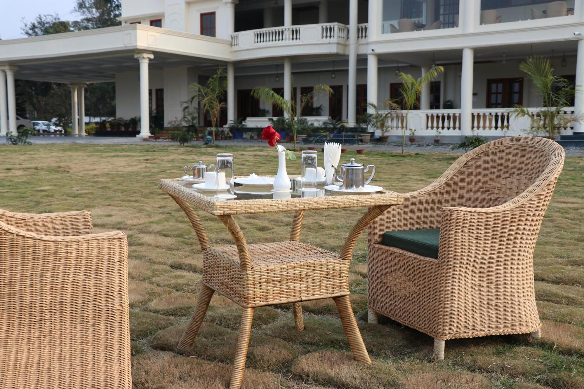 Royale De' Casa Resort Kāziranga Eksteriør billede