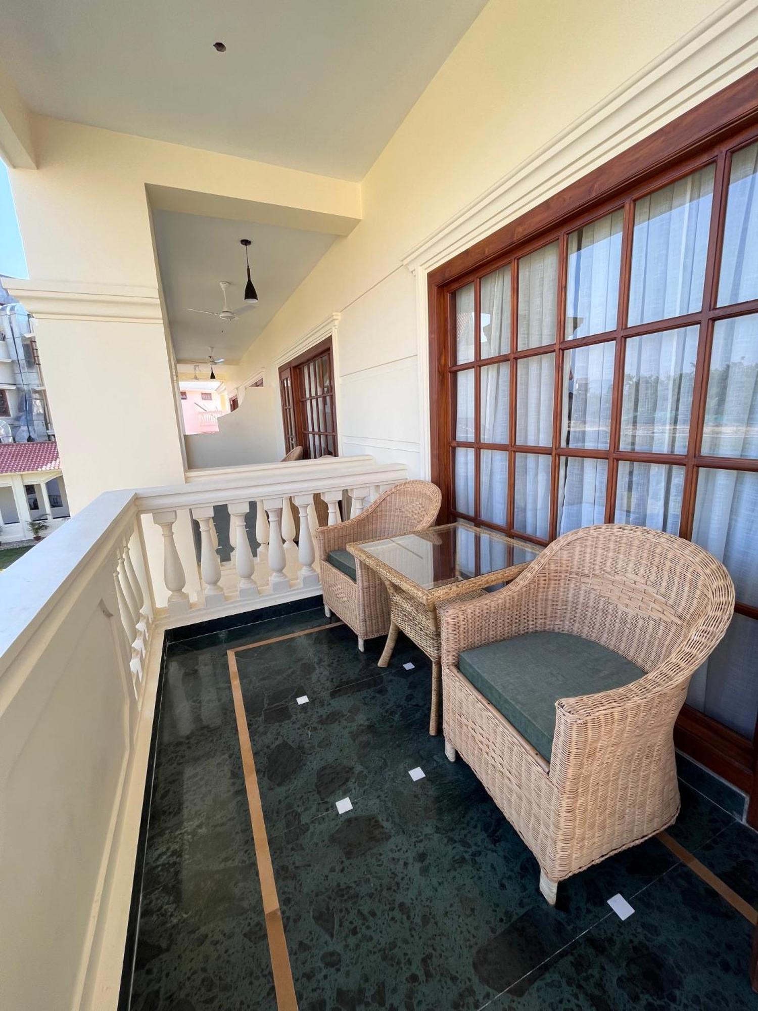 Royale De' Casa Resort Kāziranga Eksteriør billede